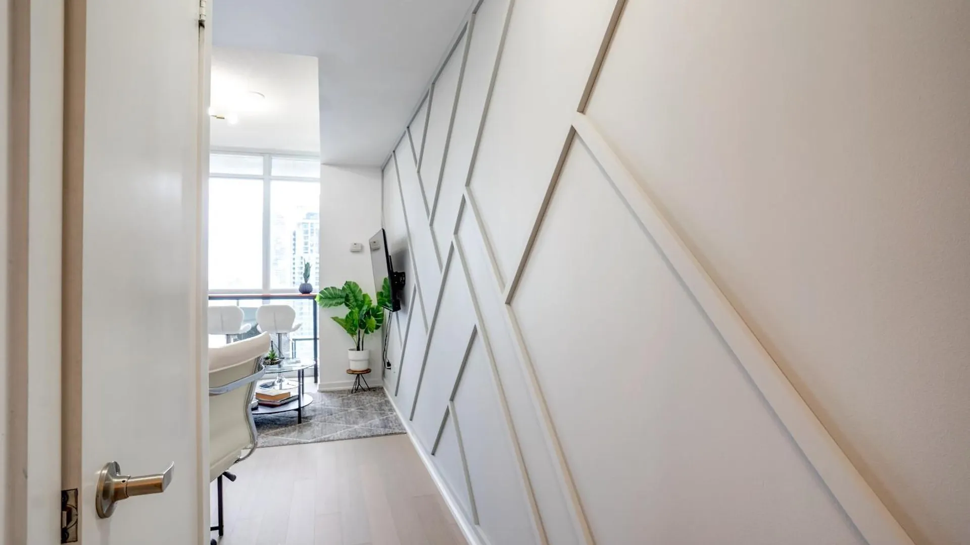 Luxury Condo Living Downtown Toronto Apartment