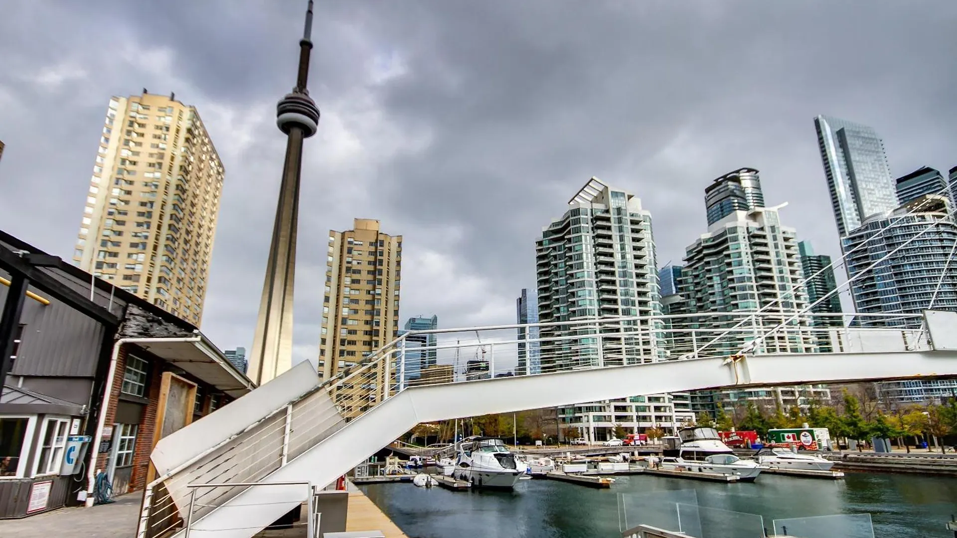 Apartment Luxury Condo Living Downtown Toronto