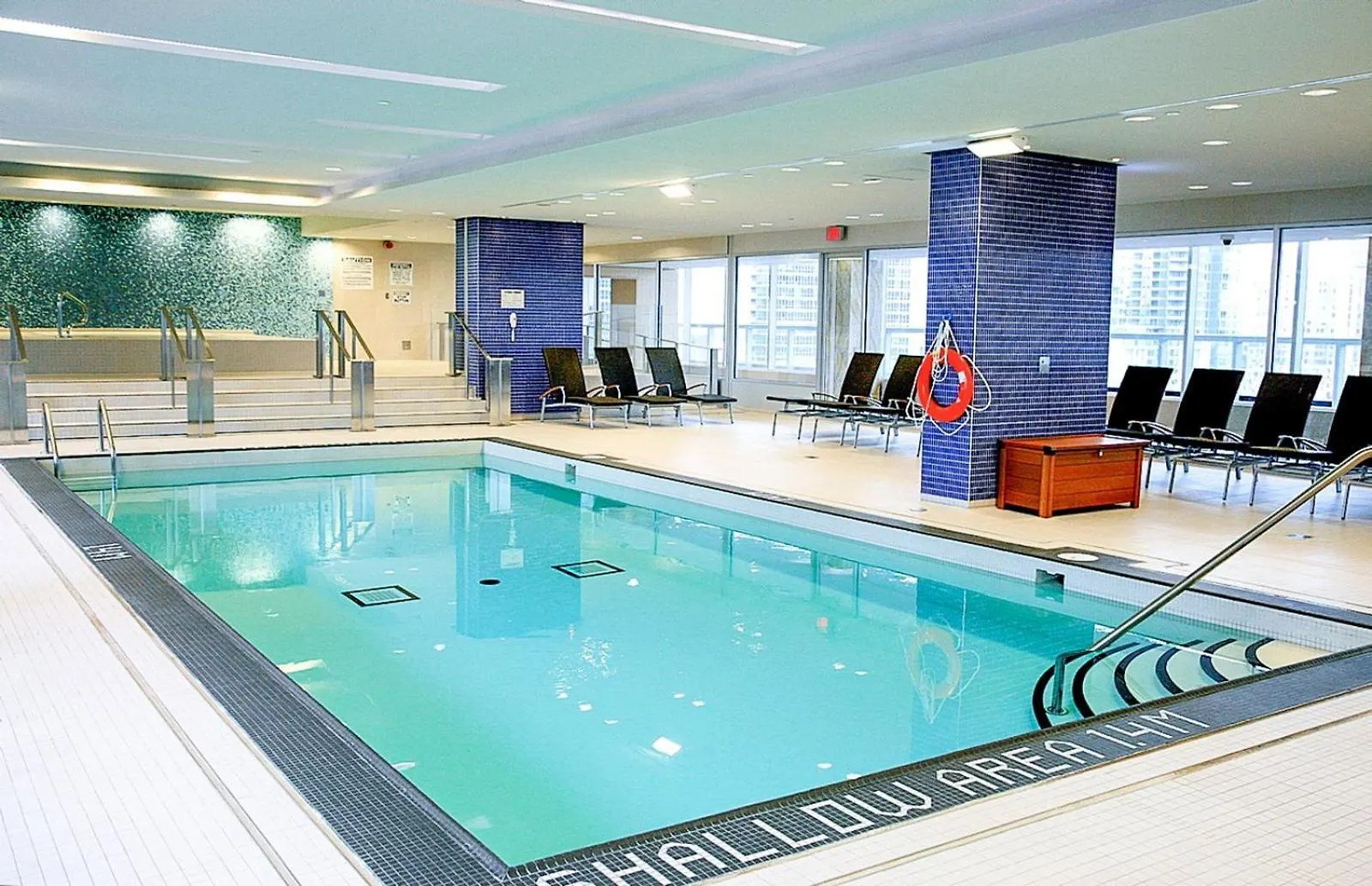 Apartment Luxury Condo Living Downtown Toronto